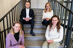 Annyka Schyschka (Bild links unten), Reinhold Scheid (Bild rechts oben), Hanna Zantl-Kupferschmidt (Bild rechts unten)  Laura Pina Ferraz (Bild rechts hinten) © Planungsverband Äußerer Wirtschaftsraum München (PV)