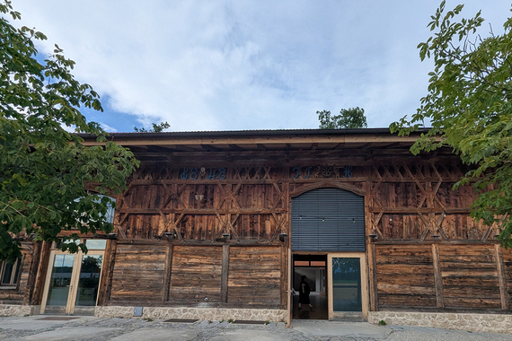Alter Dorfstadl aus Holz