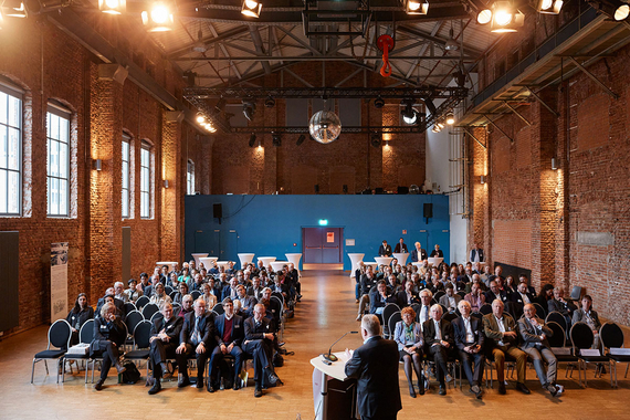 Rund 130 Gäste verabschiedeten Geschäftsführer Christian Breu in der Freiheitshalle München © Planungsverband Äußerer Wirtschaftsraum München (PV) / Oliver Jung Fotografie